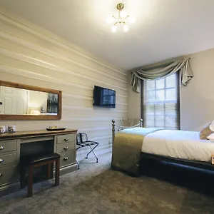 de-courceys-cottages.cardiffhotelswales.com/